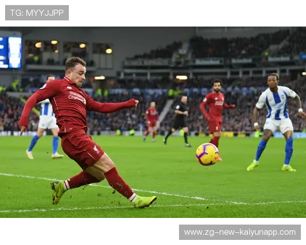 “亚戈·卡尔曼的防守与进攻双重威胁，助美洲狮队稳步前进”